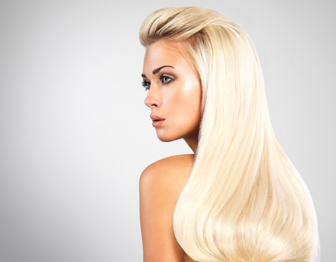 Zwei Junge Blondinen Haben Liebesspiele Mit Einem Spitzen Mann Zwei Junge Blondinen Haben Liebesspiele Mit Einem Spitzen Mann
